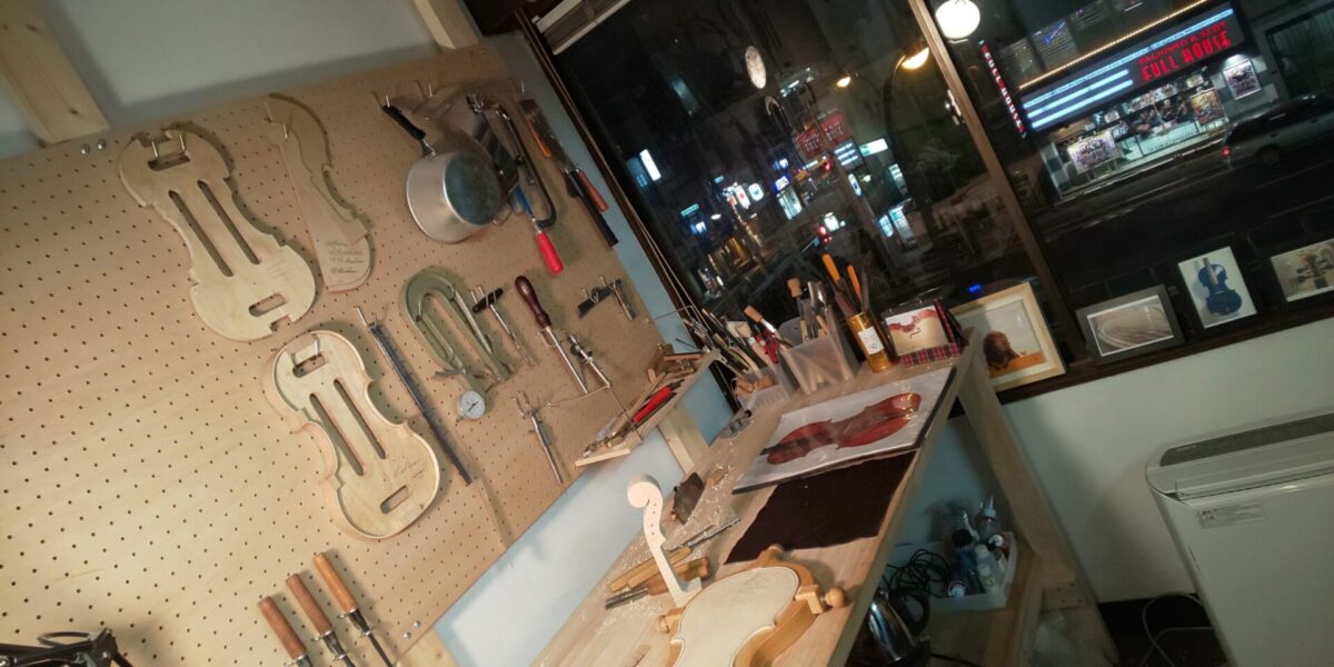 バイオリンの製作場所