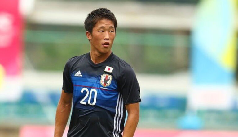 サッカー選手】横浜FCで活躍する岩武克弥さんに聞く“プロまでの軌跡”