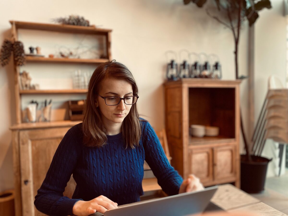 株式会社ニューロマジック　モニカさん