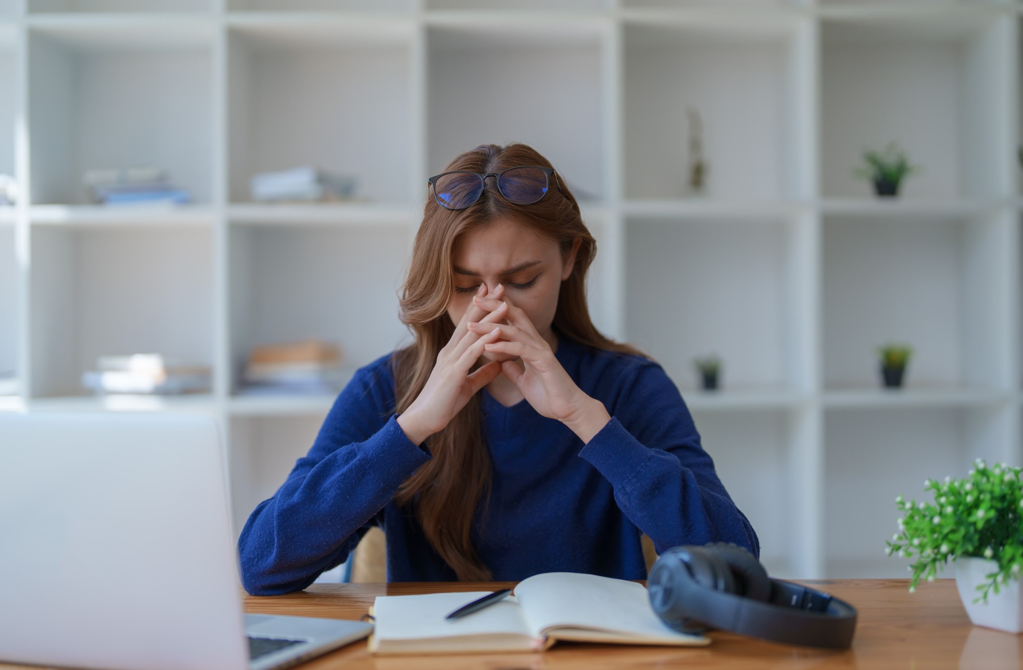 academic-background-complex-3