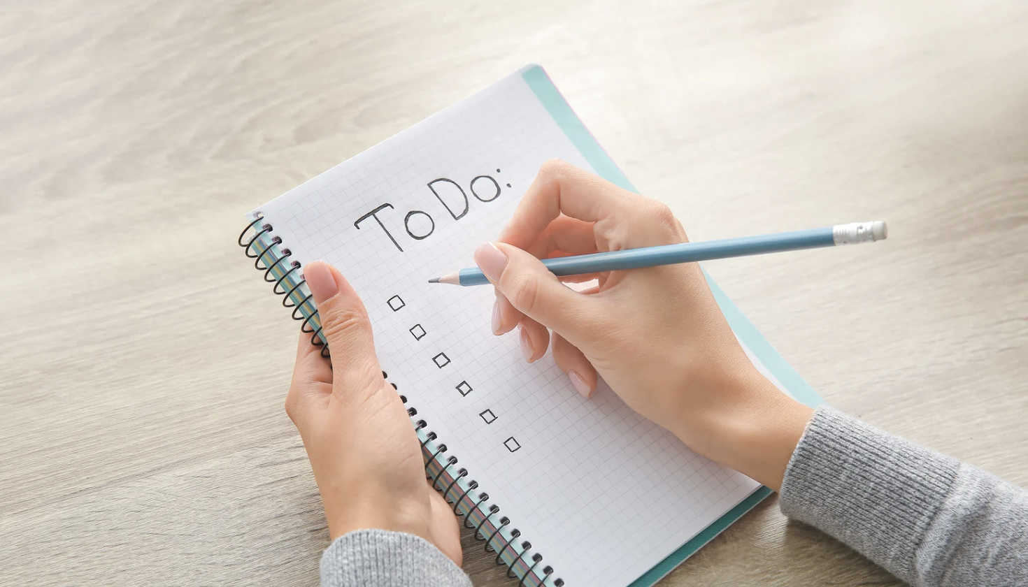 How a woman spends her day off-4